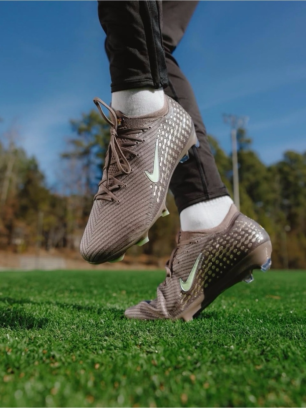 🚨BRAND NEW Nike Kids Kylian Mbappé Soccer Cleats🚨 - Picture 10 of 11